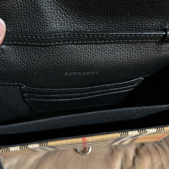 Burberry crossbody - Picture 5 of 8